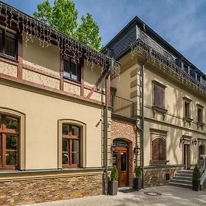 Hotel Male Versailles